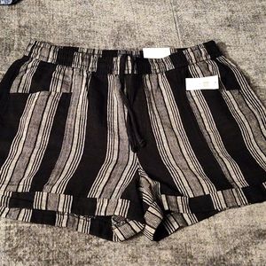 NWT Old Navy shorts striped black size medium